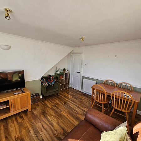 2 Bed Apartment Lakeside On The Promenade Southport Eksteriør billede